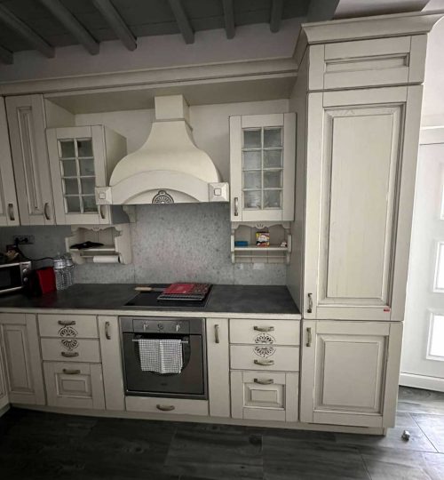 Stalia kitchen
