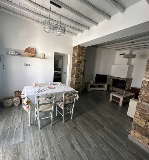Stalia Dining and living room