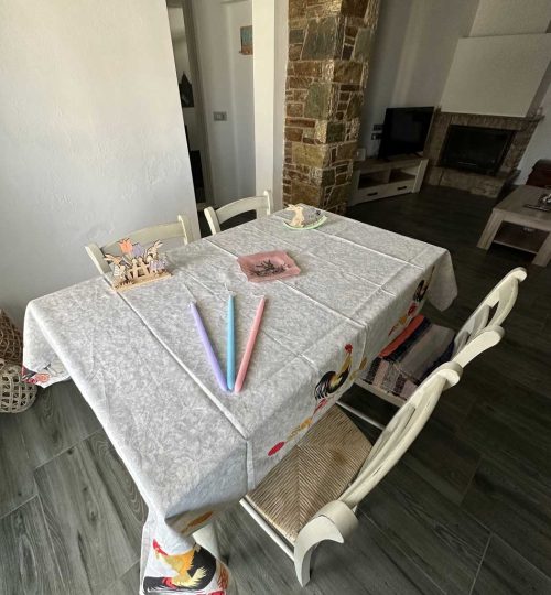 Stalia easter table